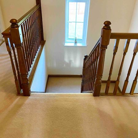 Luxurious Executive 4 Bedroom Whole Home | For 10 Hensol Esterno foto